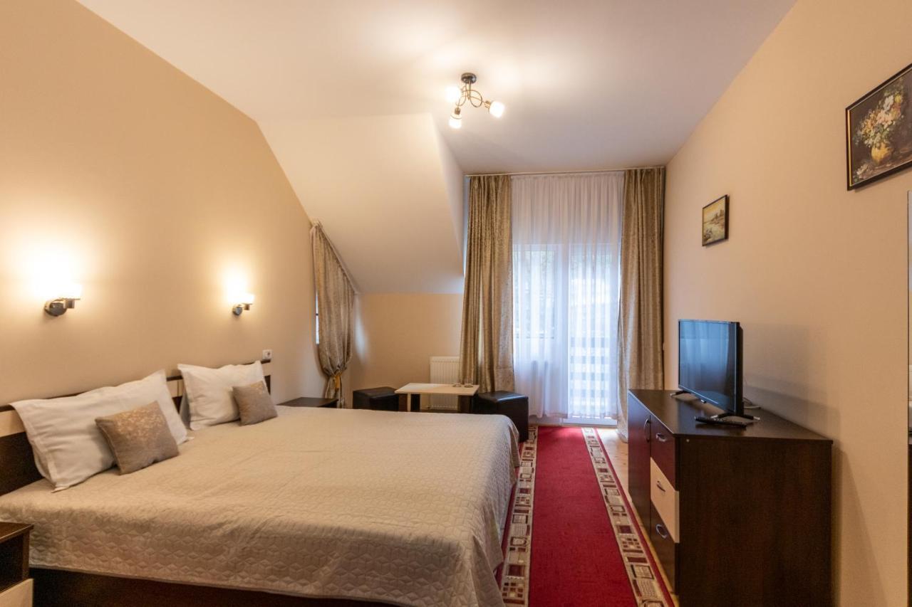 Pension Master Sinaia Luaran gambar
